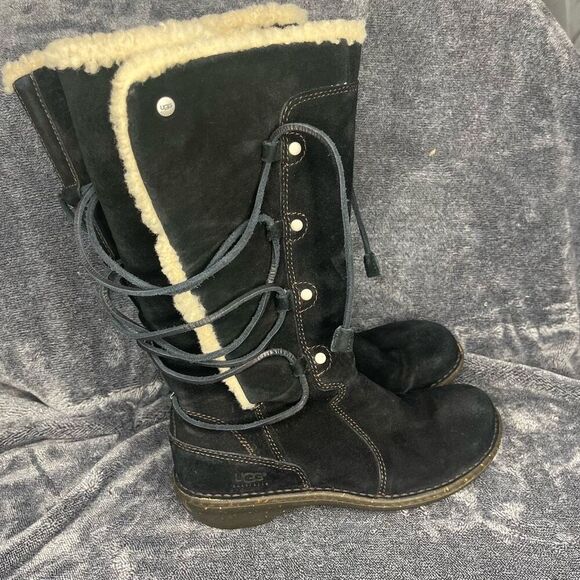 UGG SURFCAT  Size 9 Leather Sheepskin Black Mid-Calf Lace Up Snow Boots - Picture 3 of 7